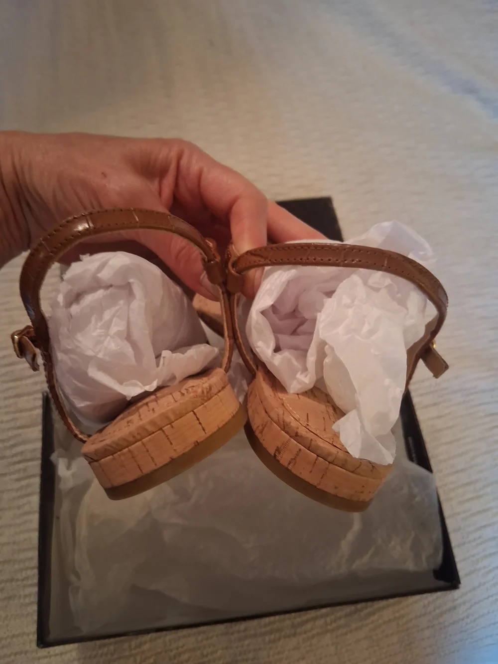 Lauren Ralph Lauren Brown Cork Thong Sandals with RL Logo - Picture 5 of 5